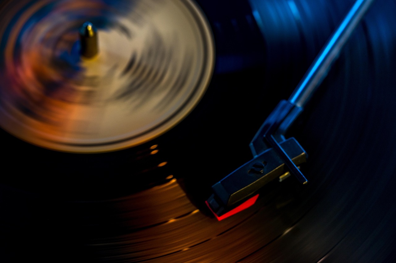 La venta de EP eran la forma predilecta de realizar contratos de edición y de ganar dinero con los royalties, con el streaming y el internet esto cambió radicalmente.