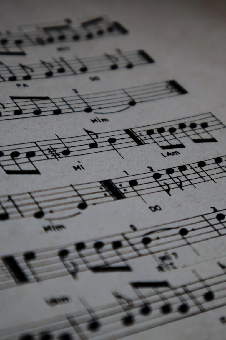 Partitura que simboliza una obra musical protegida por derechos de autor